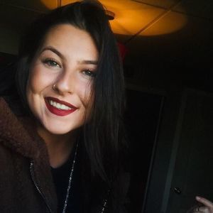 Meet your Posher, Desirae